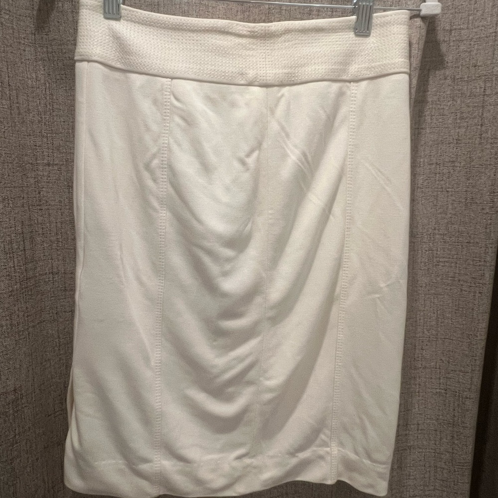 White House Black Market Cream Pencil Skirt